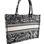 Charger l'image dans la galerie, Dior Medium Book Tote – Black &amp; White Toile de Jouy

