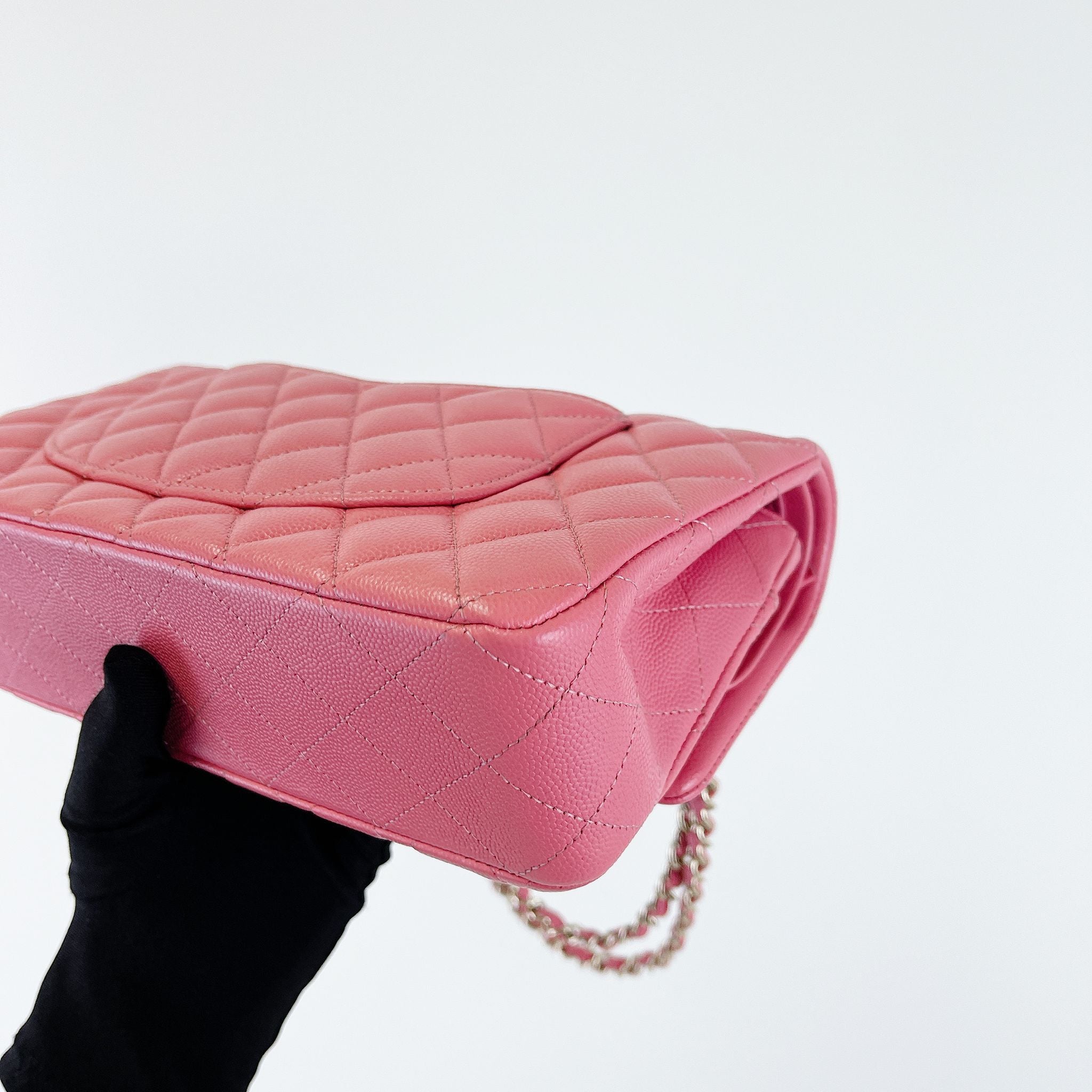 bottom-perspective-chanel-pink-handbag