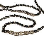 将图片加载到图库查看器，Gold and black chain belt on a white background
