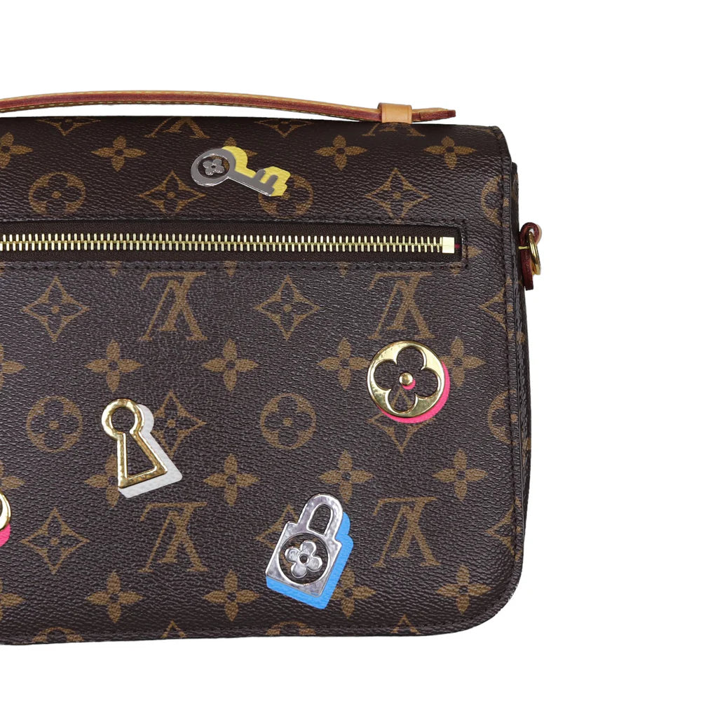 Pochette Metis Monogram Love Lock GHW