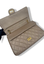 Load image into Gallery viewer, Chanel Classic Reissue 2.55, Size 226/28 cm/Medium
