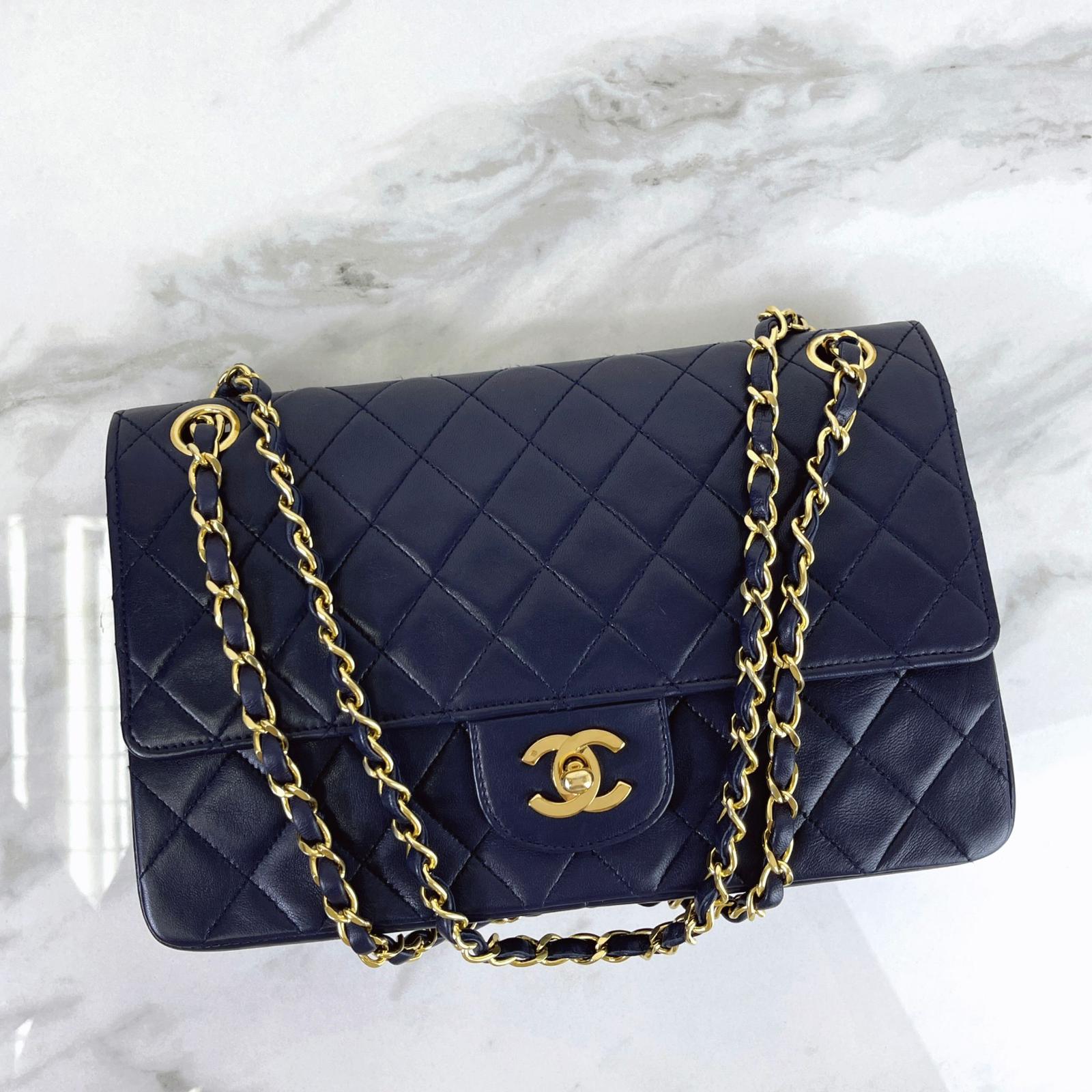 Chanel Vintage Timeless Classic Medium