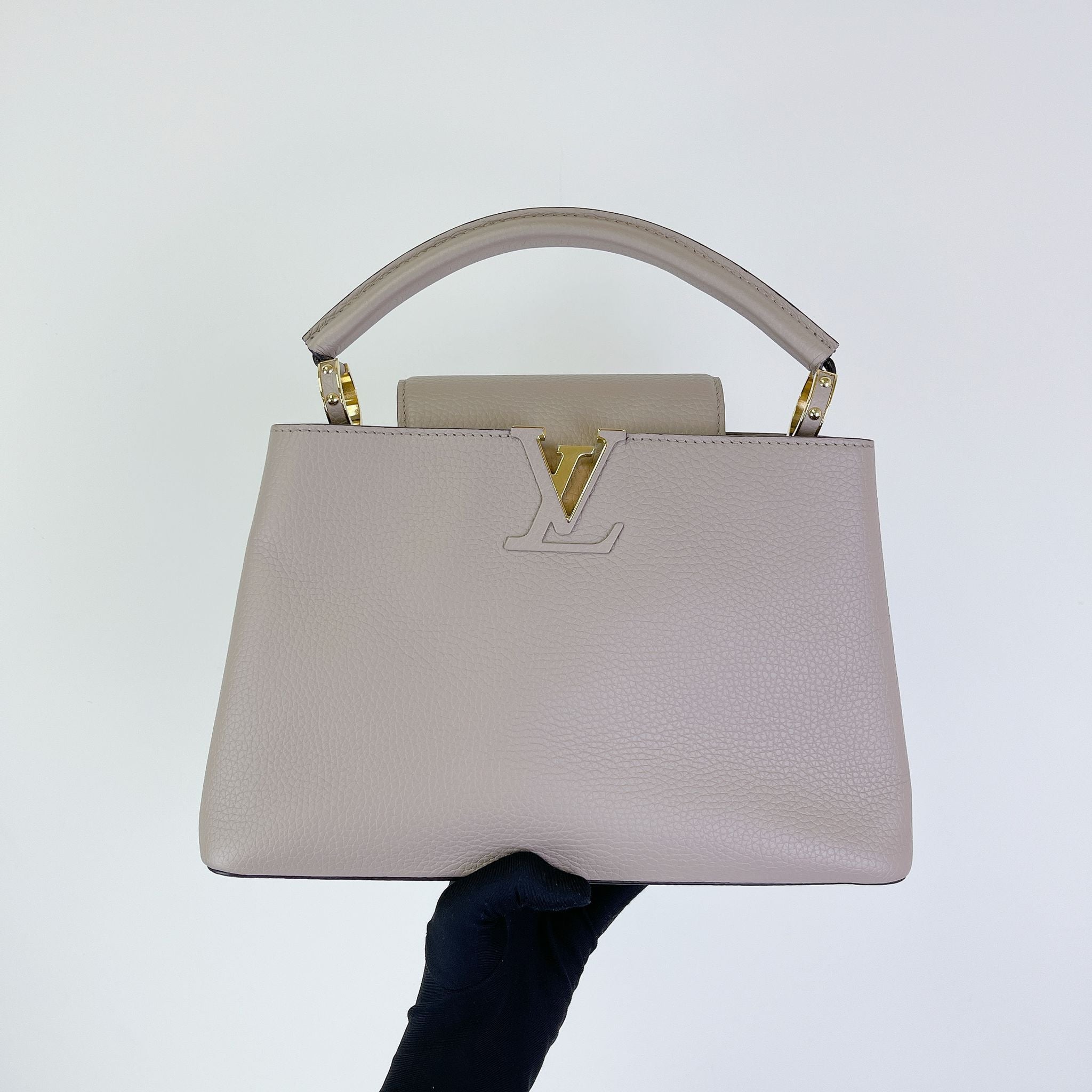 Louis vuitton capucine small