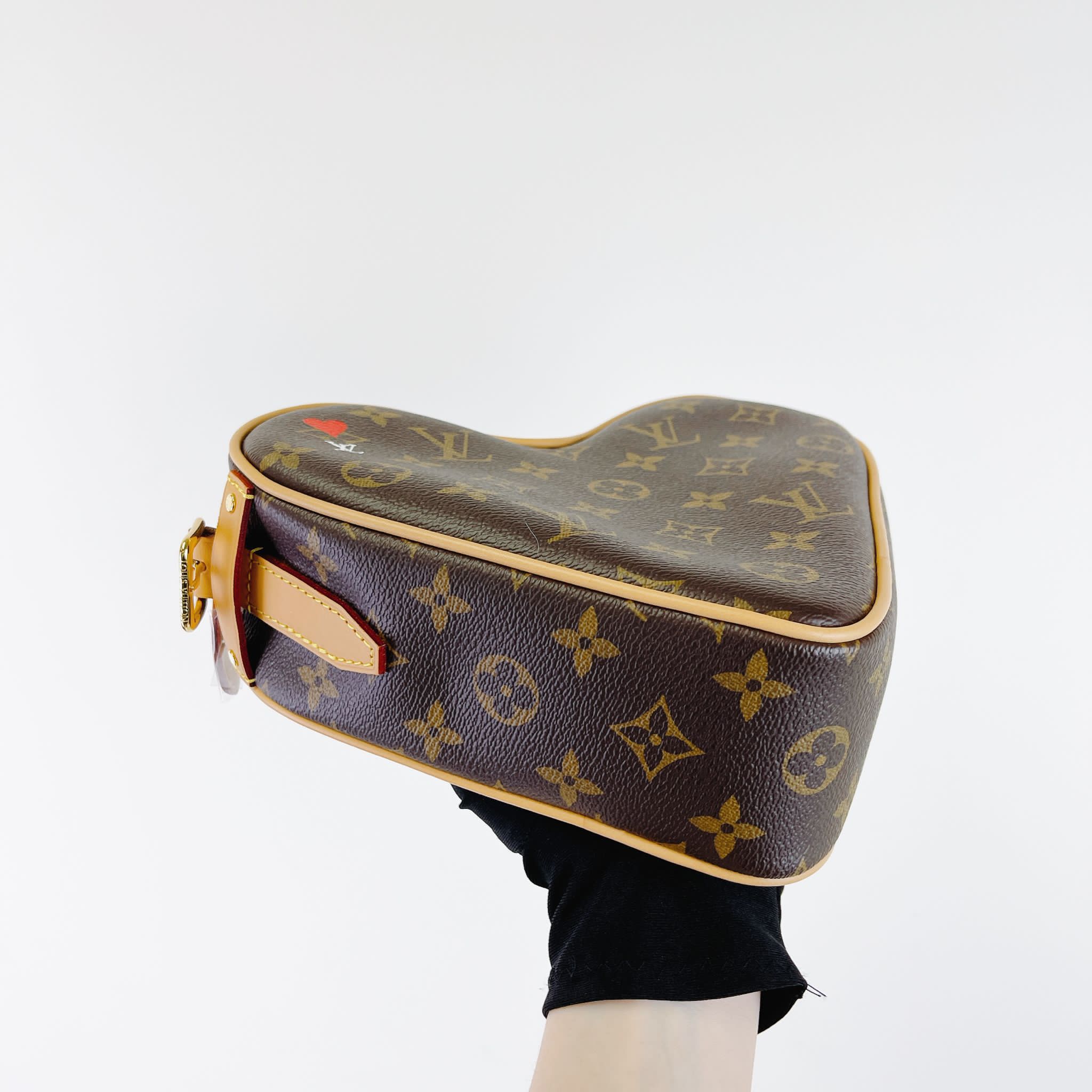 Louis Vuitton Brown Monogram Game On Coeur Heart Bag Leather Cloth  ref.978992 - Joli Closet