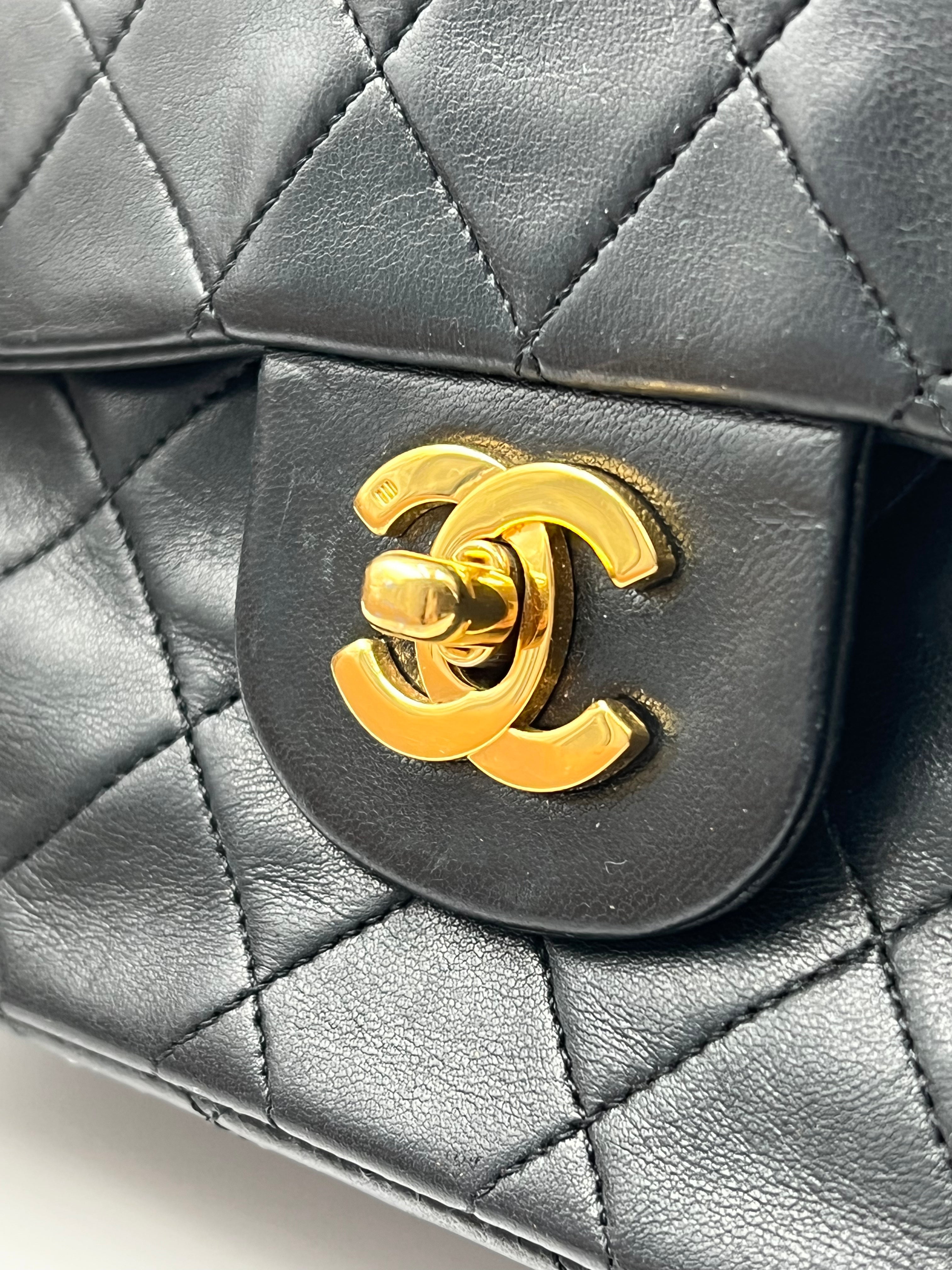 Chanel Vintage Timeless Classic Medium