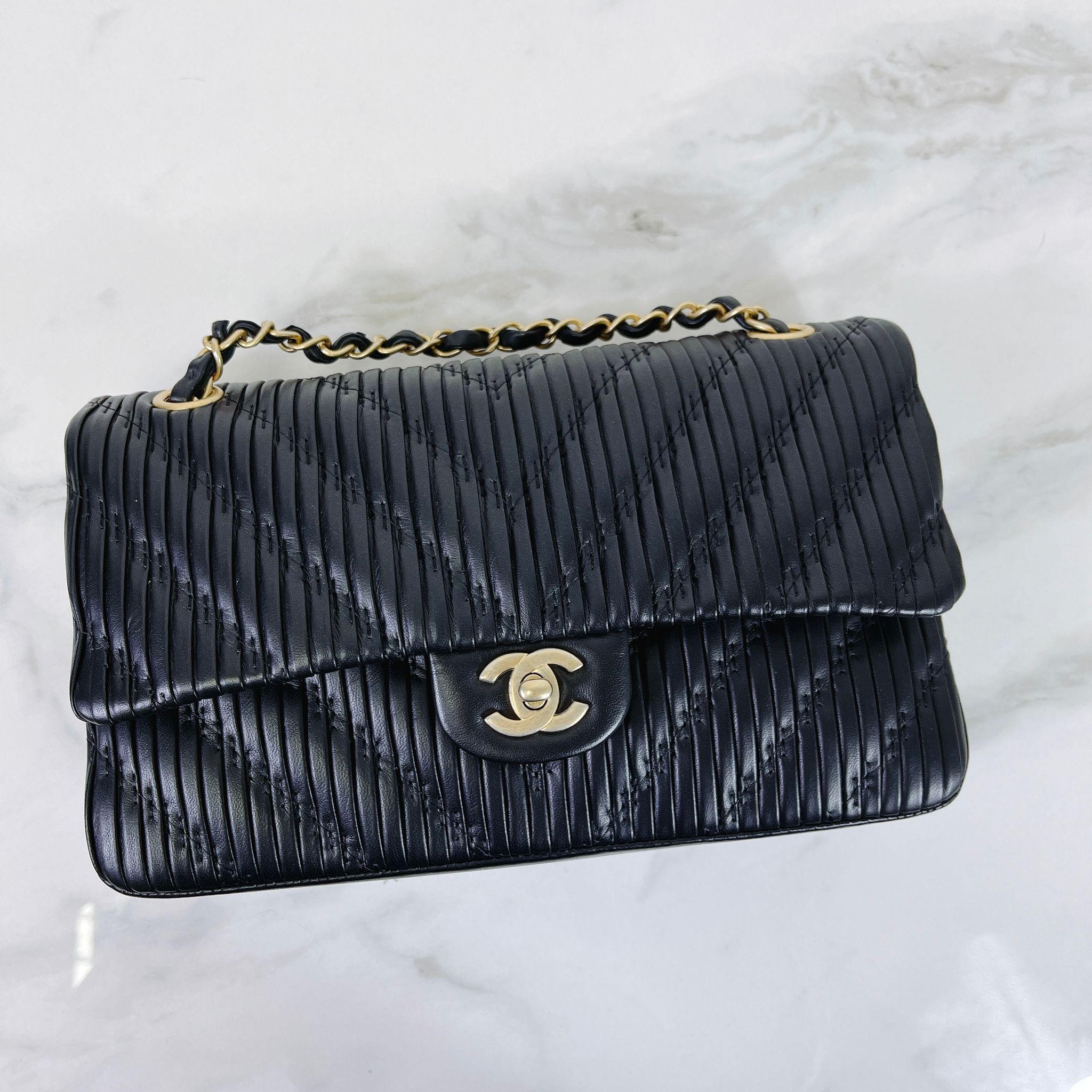 Chanel Timeless Classic Medium