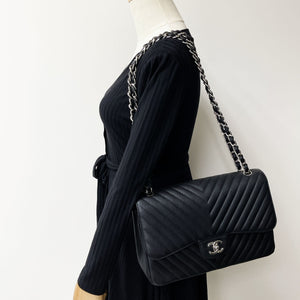 Chanel Timeless Jumbo