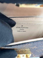 Load image into Gallery viewer, Louis vuitton essential trunk mini
