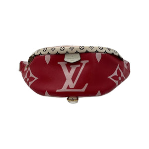 LOUIS VUITTON BUMBAG MONOGRAM GIANT