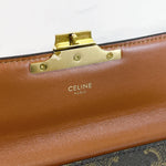 Charger l&#39;image dans la galerie, Celine Triomphe Shoulder Chain Bag
