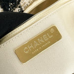 Charger l&#39;image dans la galerie, Chanel 19 Medium
