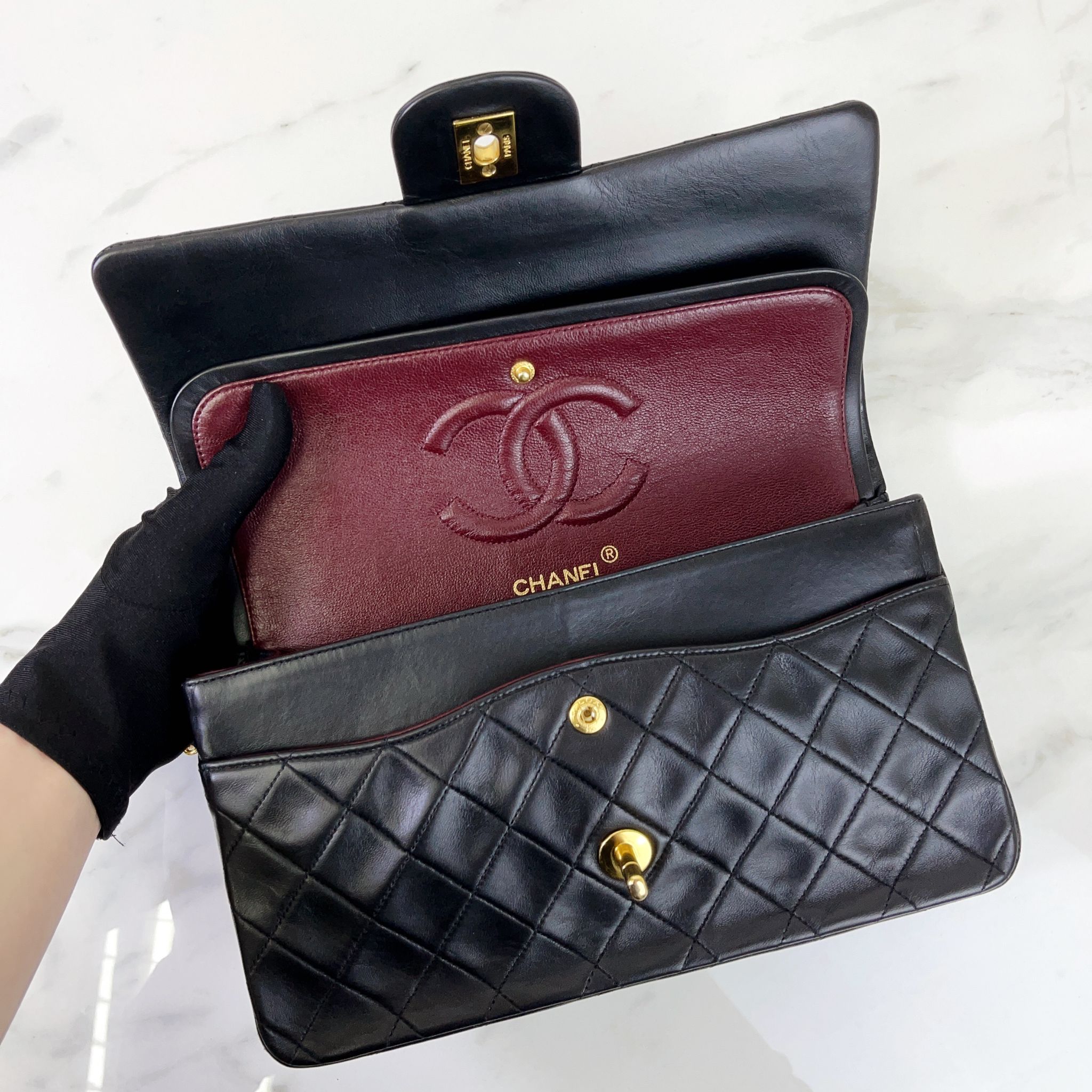 Chanel Vintage Timeless Classic Medium