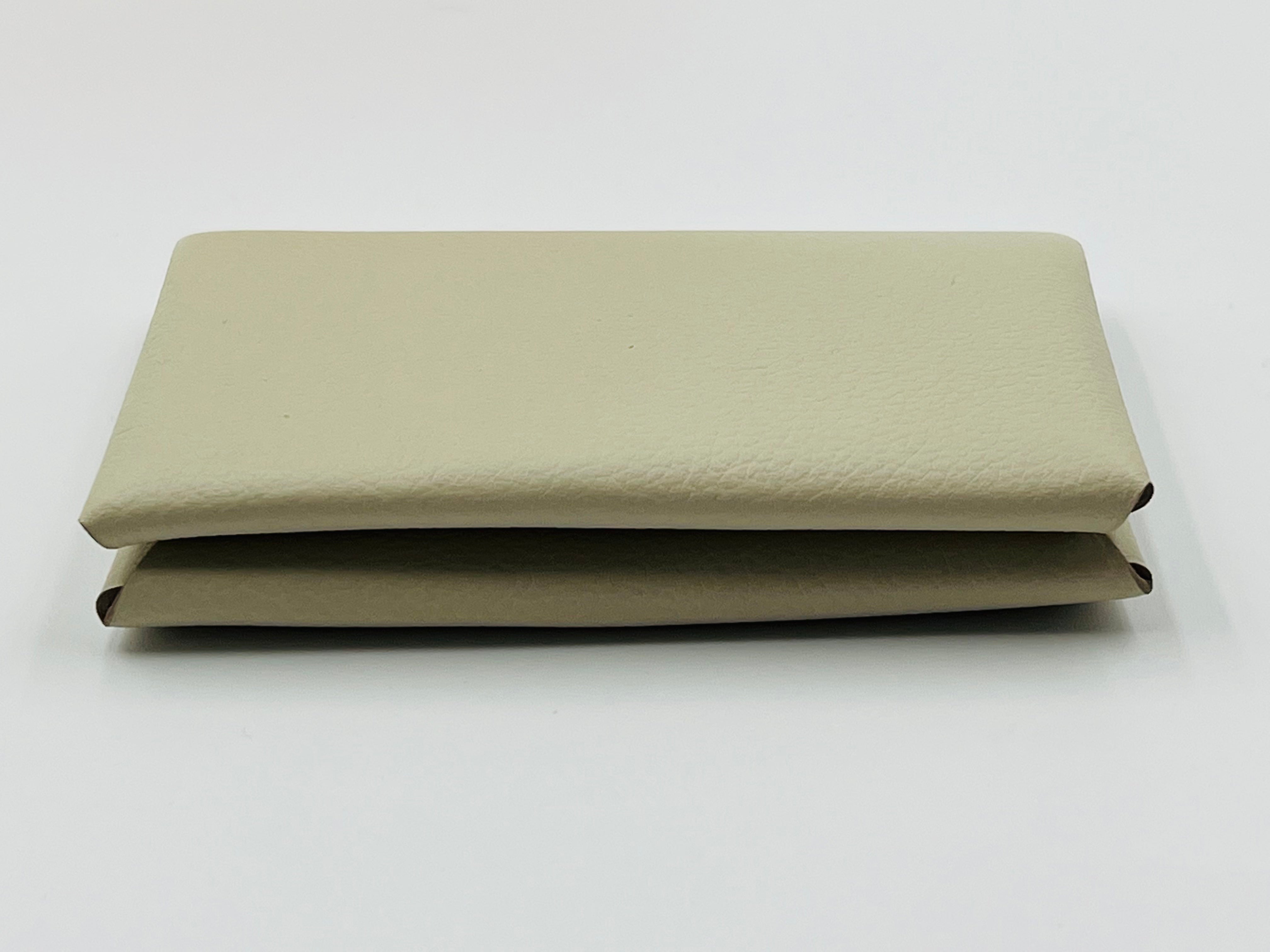 Hermes calvi card wallet