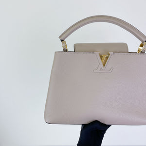 Louis vuitton capucine small