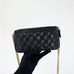 Charger l&#39;image dans la galerie, Chanel LeBoy Clutch on Chain
