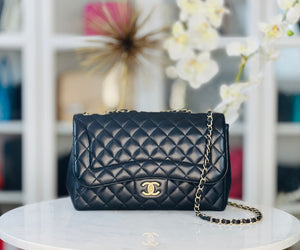 Chanel Mademoiselle Chic Jumbo