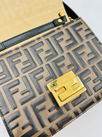 Charger l&#39;image dans la galerie, Fendi Kan - Small
