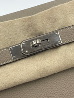 Load image into Gallery viewer, Hermes Kelly 32 Retourne Gris Tortourelle Togo Palladium Hardware
