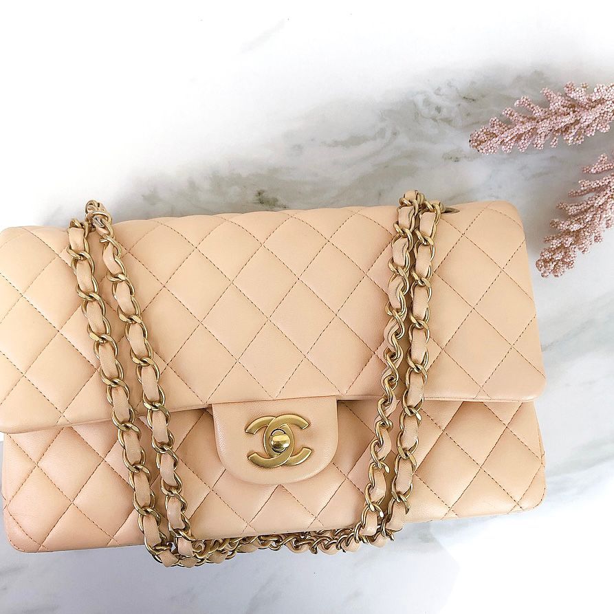 Chanel Classic Medium