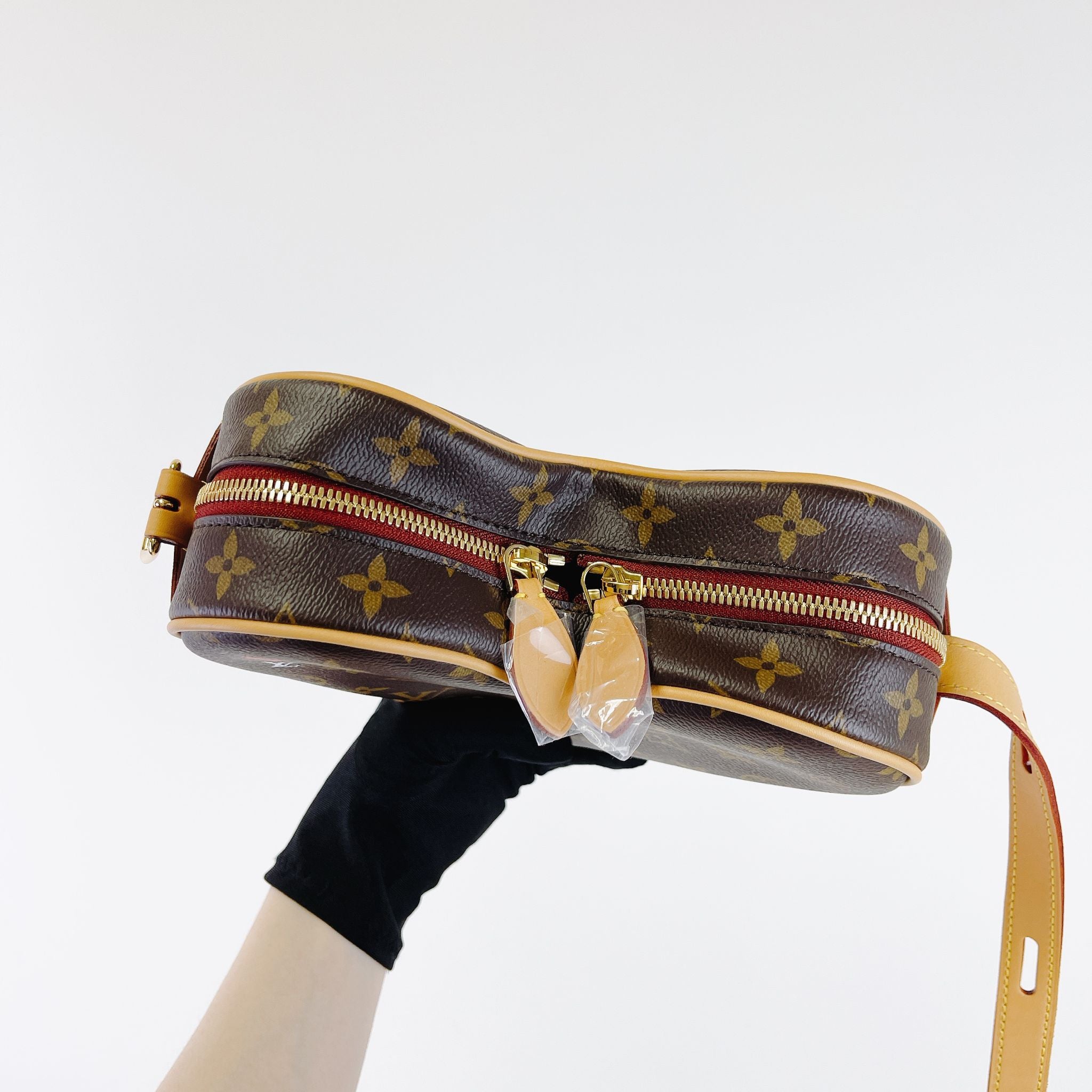 💞Preorder Louis Vuitton Game On Coeur Heart Shaped Bag