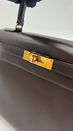 Charger l&#39;image dans la galerie, Hermes Kelly 28 Sellier Vintage Chocolate Box Leather 24kt Gold-Plated Hardware
