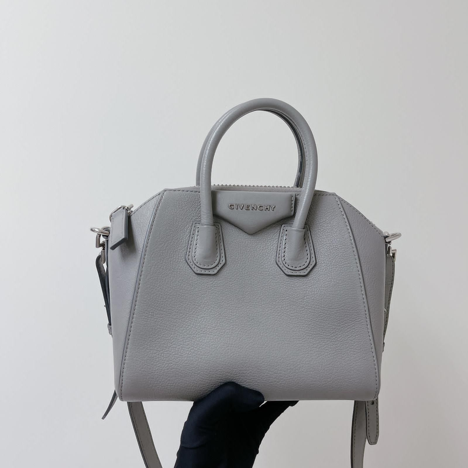 Givenchy antigona mini