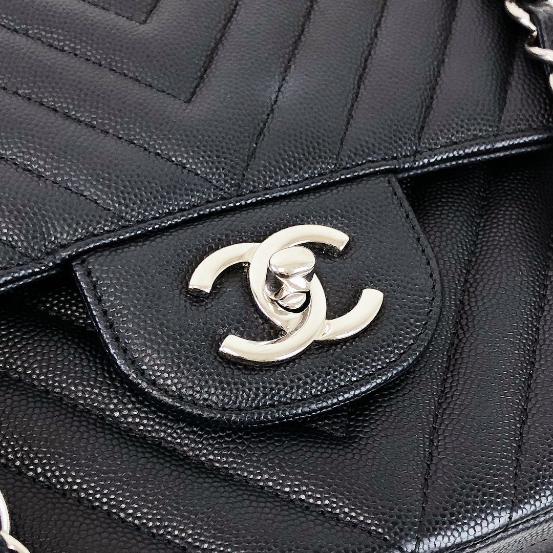 Chanel Timeless Jumbo