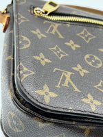 Load image into Gallery viewer, Louis vuitton pochete metis
