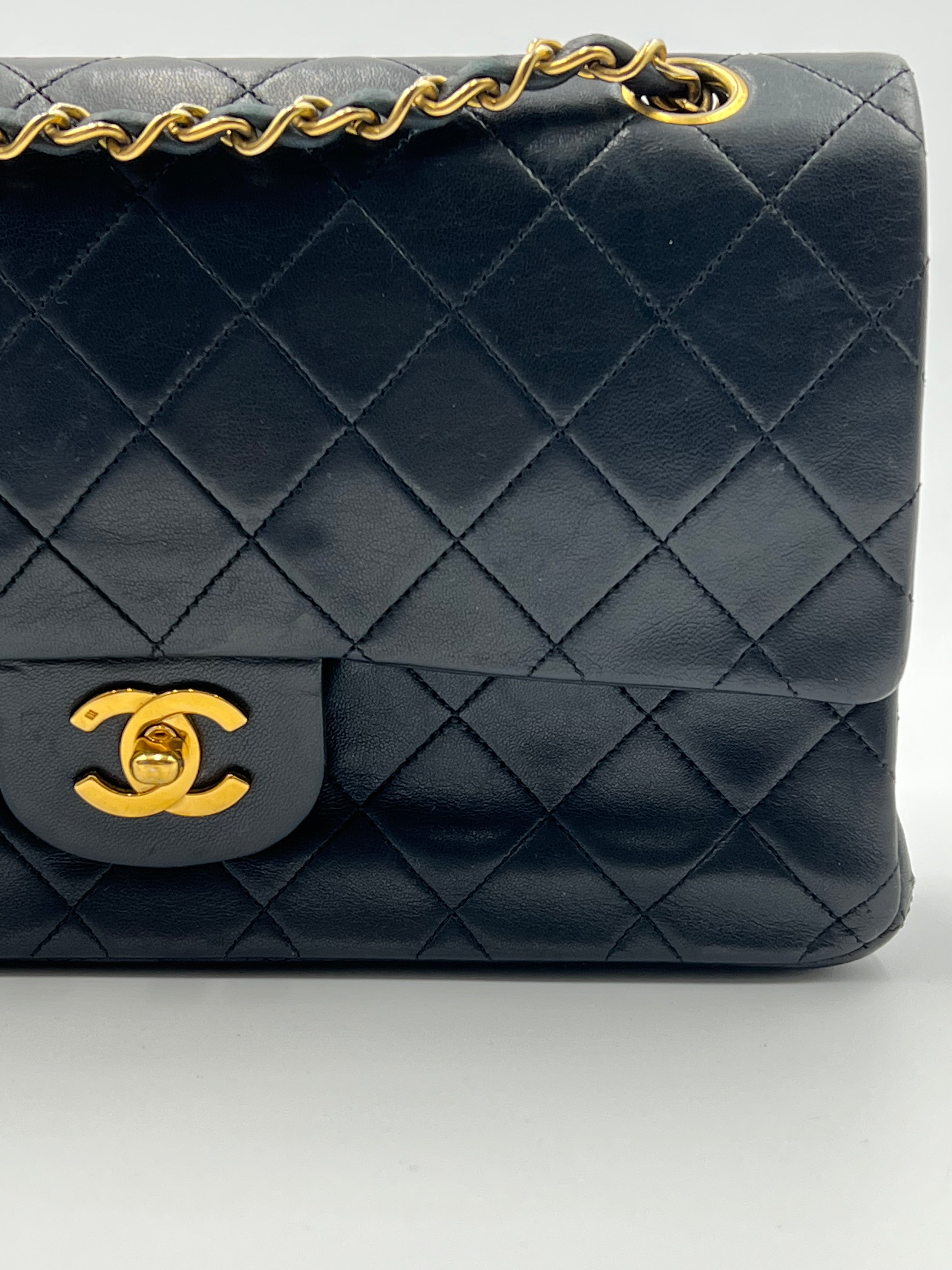 Chanel Vintage Timeless Classic Medium