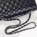 Charger l&#39;image dans la galerie, Chanel Timeless Classic Medium
