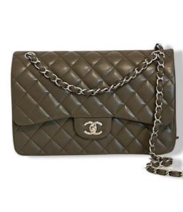 Chanel Timeless Classic Jumbo Double Flap