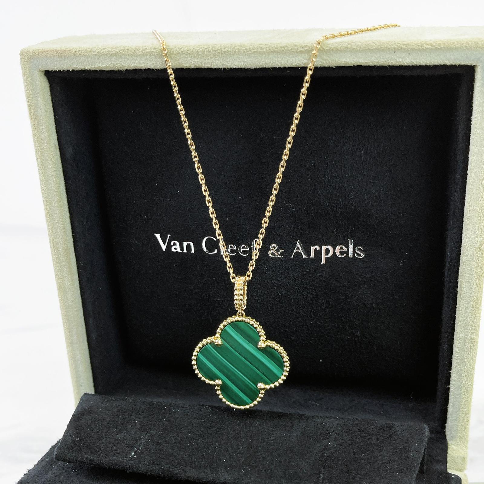 Van Cleef and Arpels Magic Alhambra 1 Motif Pendant and Necklace- VCA