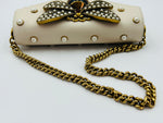 Charger l&#39;image dans la galerie, Gucci queen margaret bee pearl studded broadway flap bag
