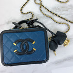 Charger l&#39;image dans la galerie, Chanel Vanity Small
