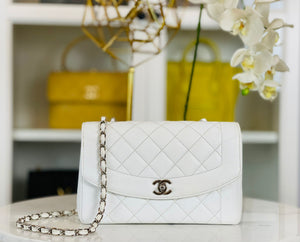 Chanel Vintage Diana Medium