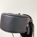 Charger l&#39;image dans la galerie, Chanel Round Clutch with Chain
