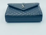 Charger l&#39;image dans la galerie, Saint Laurent Triquilt Envelope Bag
