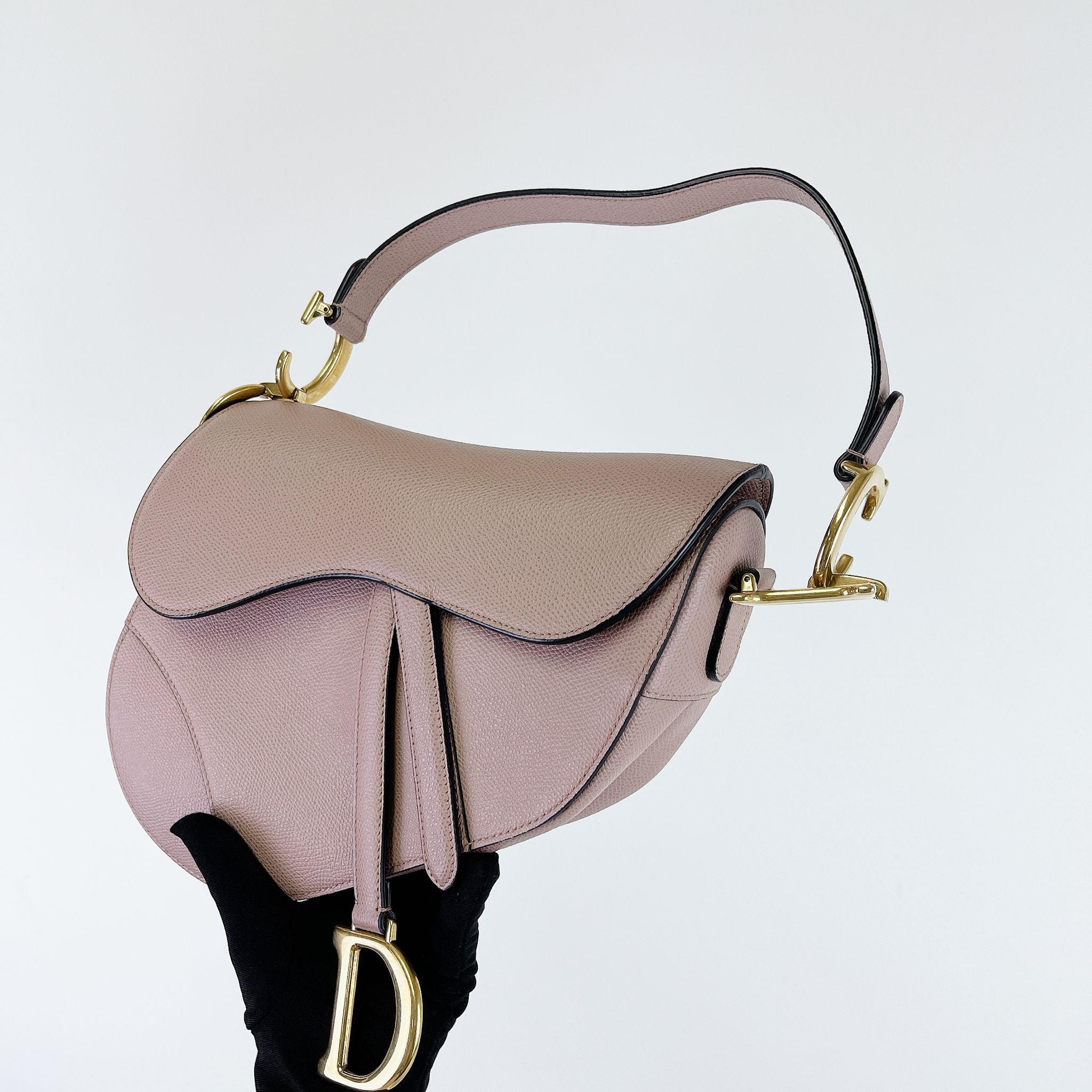 Christian dior saddle medium