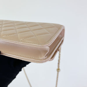 Chanel Pearl Crush Wallet on Chain