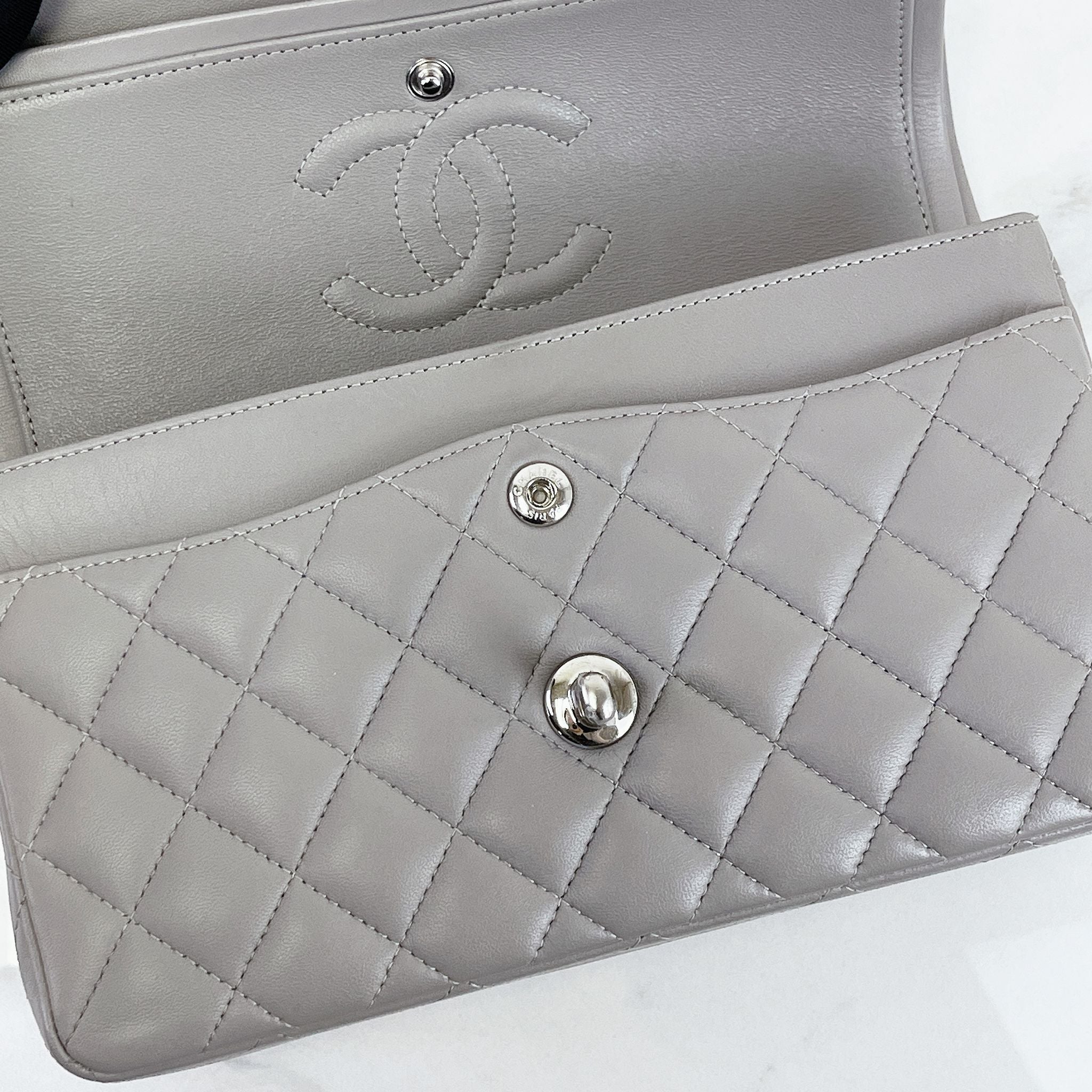 Chanel Timeless Classic Small