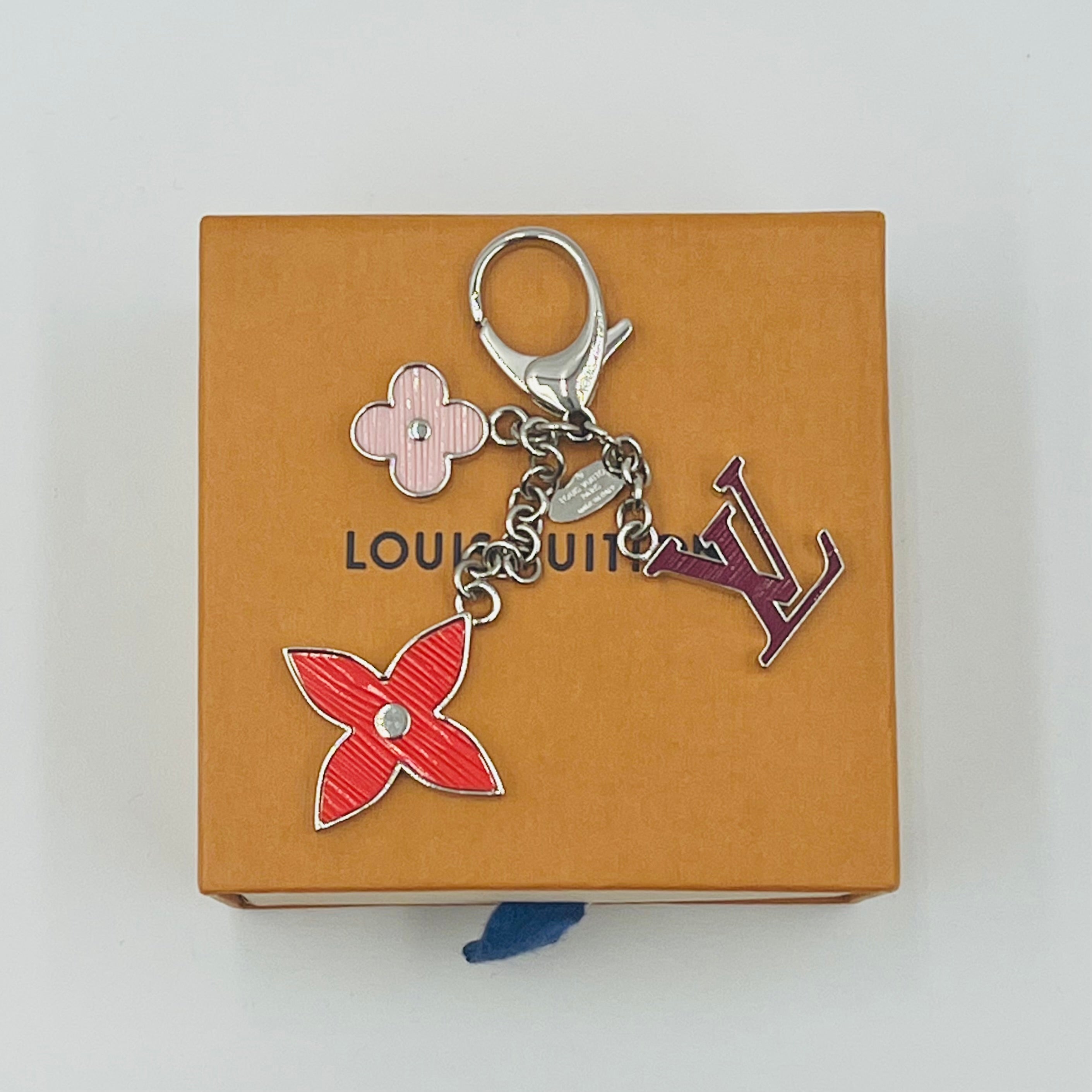 Louis vuitton fleur key/bag charm