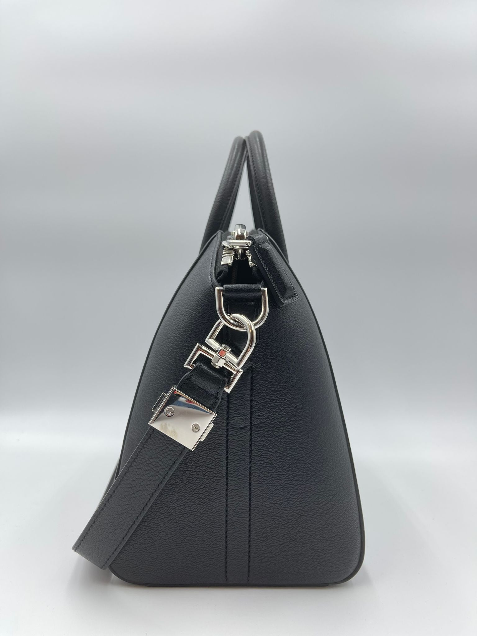 Givenchy antigona small