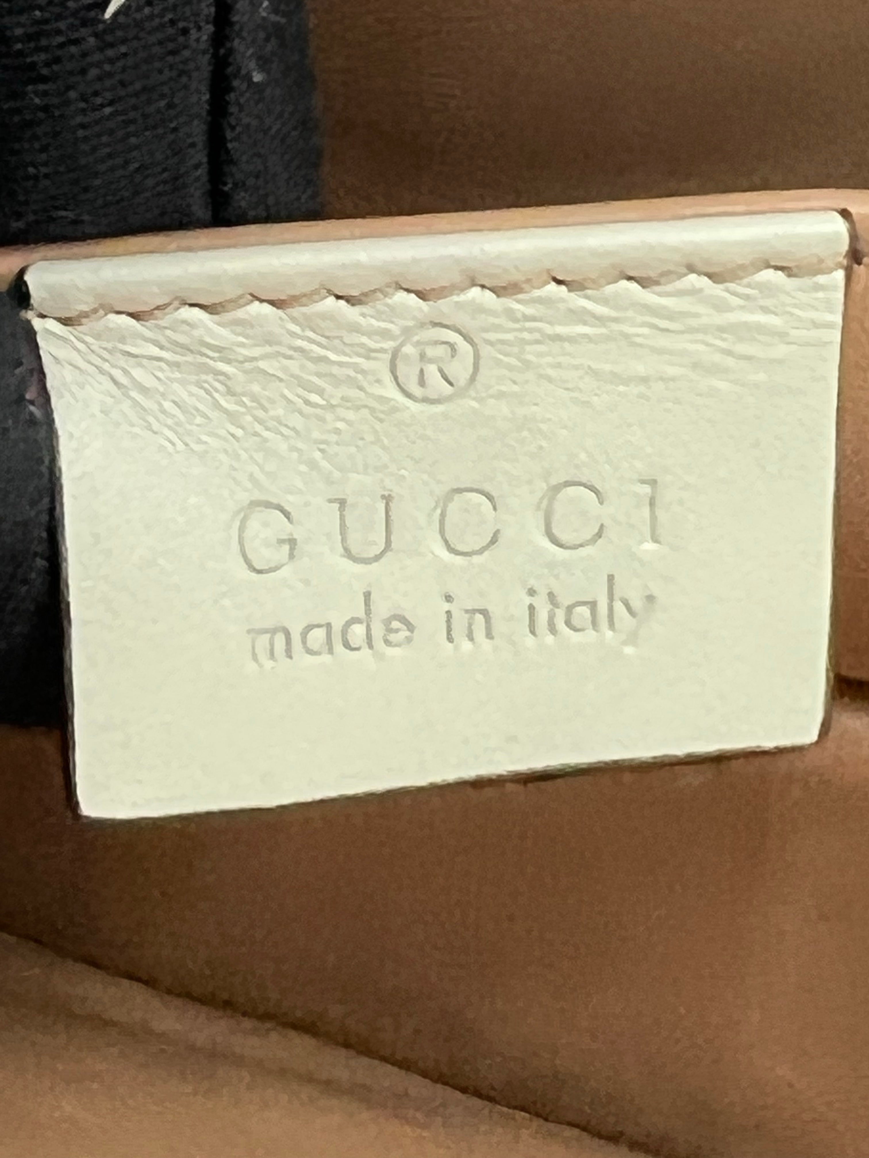 GUCCI Queen Margaret Bee 珍珠镶嵌 Broadway 翻盖包