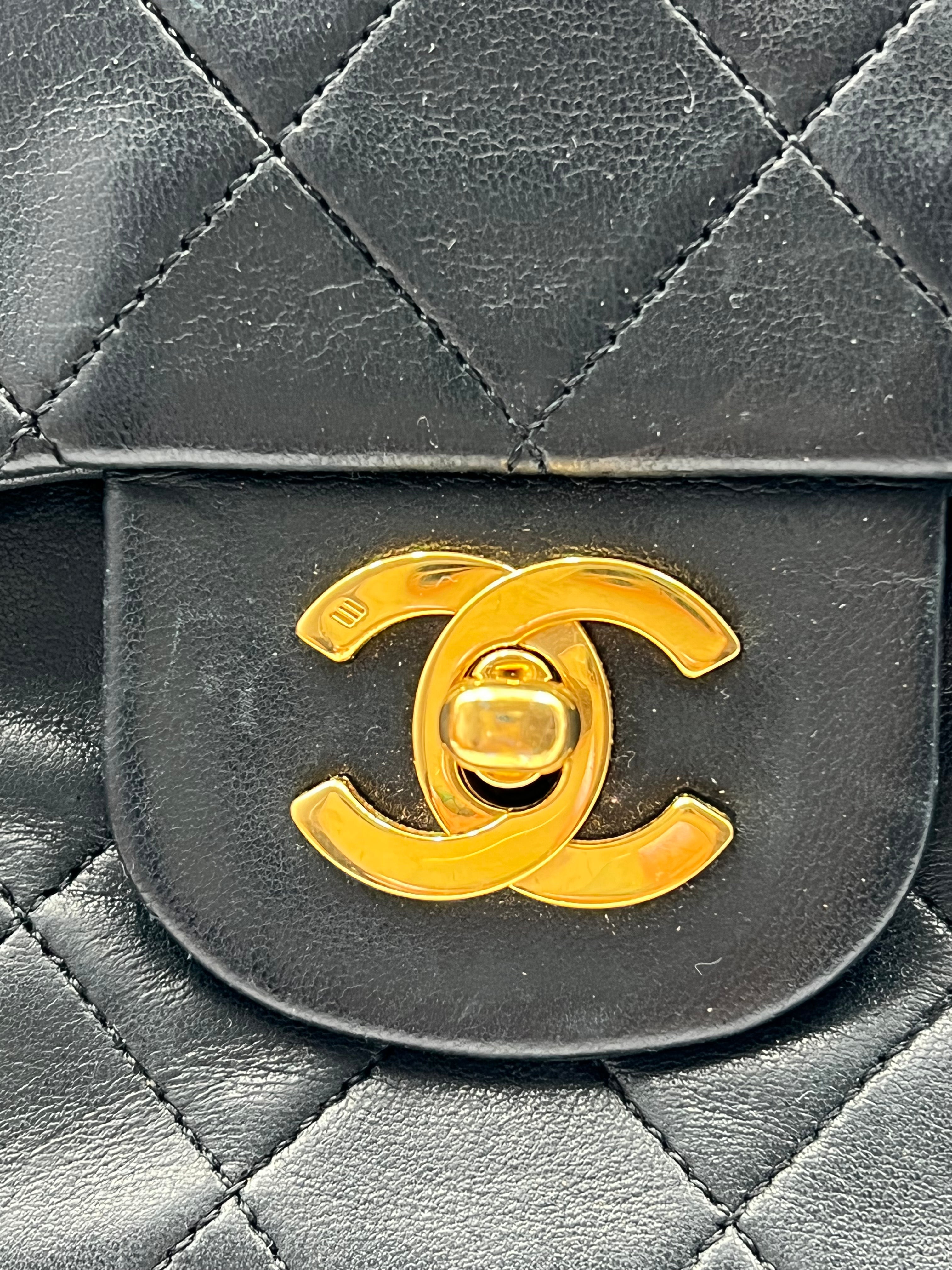 Chanel Vintage Timeless Classic Medium