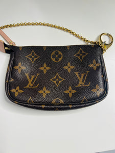 L v pochette mini limited edition