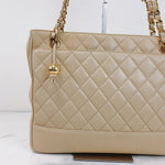 Load image into Gallery viewer, Chanel Vintage Tote
