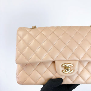 Chanel Classic Medium