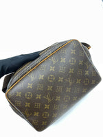 将图片加载到图库查看器，LOUIS VUITTON 记者 PM
