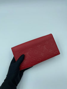 Lv sarah wallet