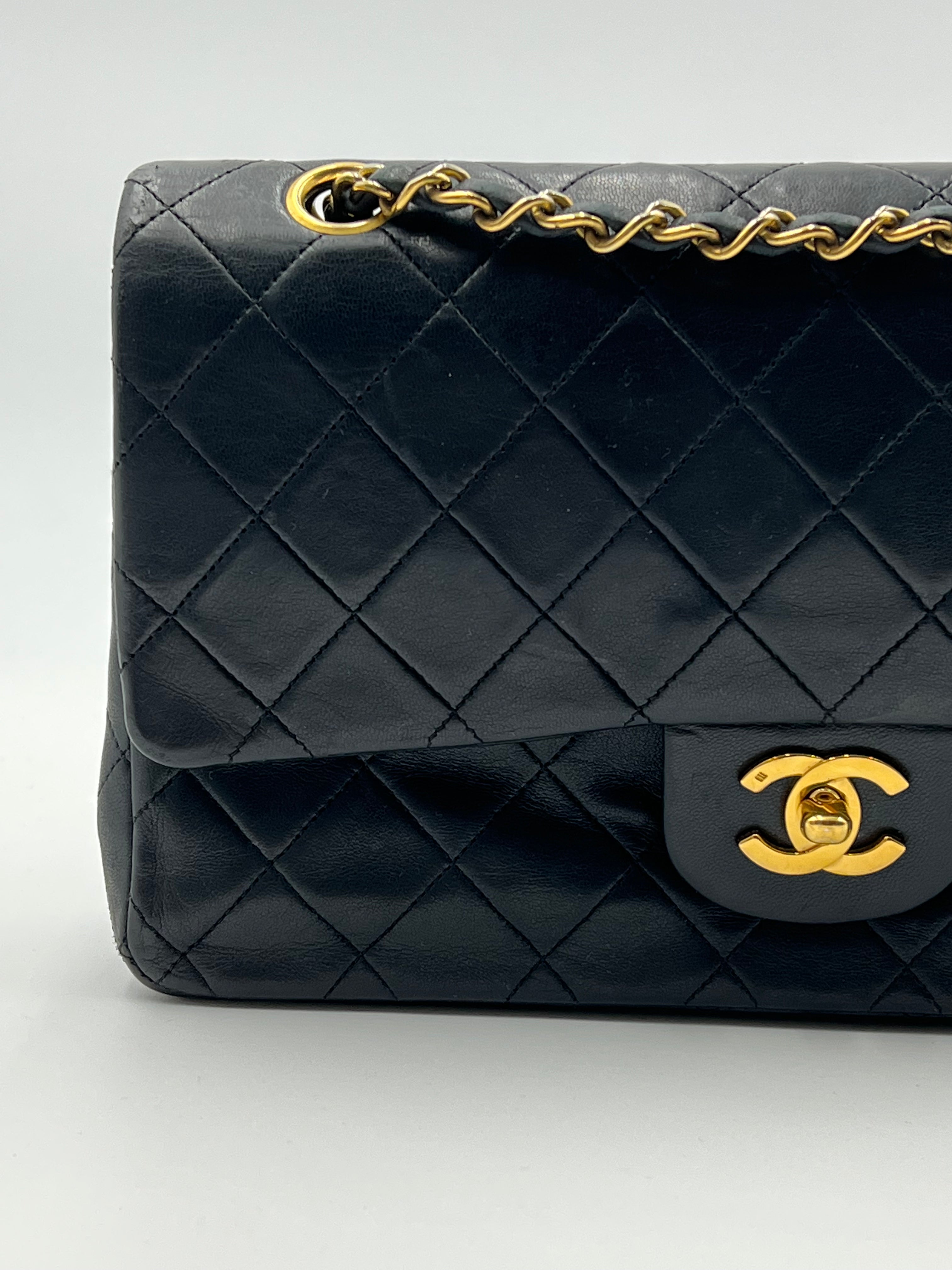 Chanel Vintage Timeless Classic Medium